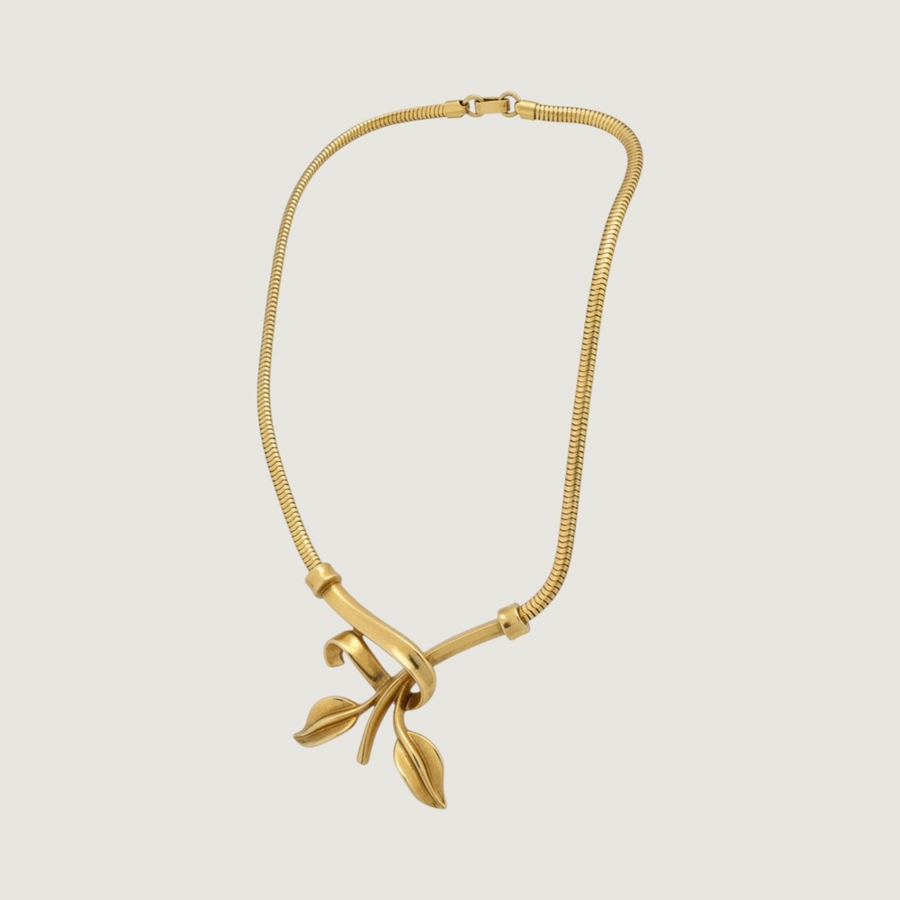 Vintage Trifari Gold Tone Snake Chain Leaf Ribbon Necklace Pat Pend Mid Century
